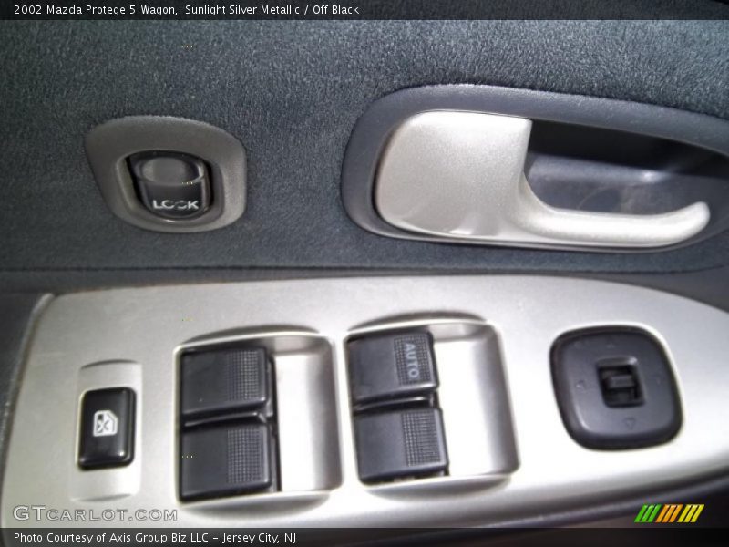 Sunlight Silver Metallic / Off Black 2002 Mazda Protege 5 Wagon
