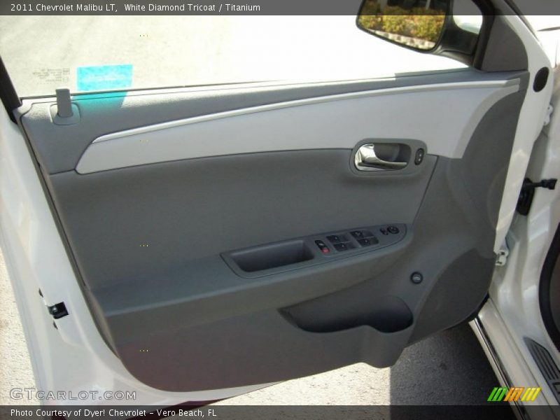 White Diamond Tricoat / Titanium 2011 Chevrolet Malibu LT