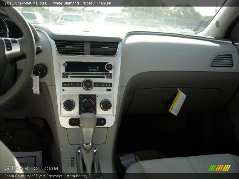 White Diamond Tricoat / Titanium 2011 Chevrolet Malibu LT