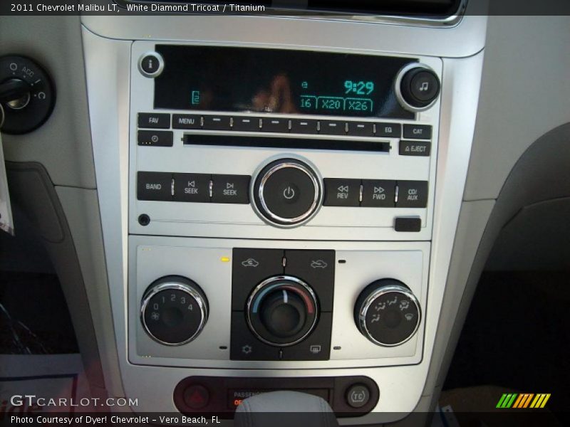 White Diamond Tricoat / Titanium 2011 Chevrolet Malibu LT
