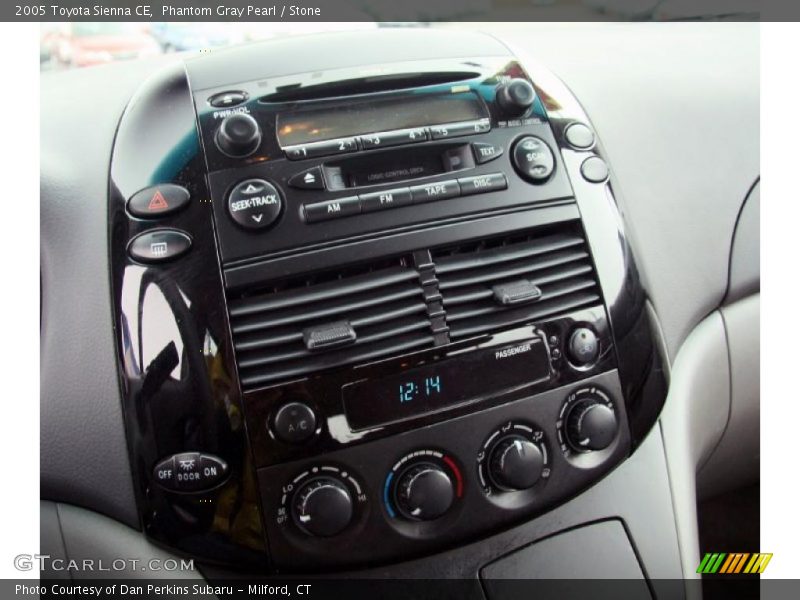 Phantom Gray Pearl / Stone 2005 Toyota Sienna CE