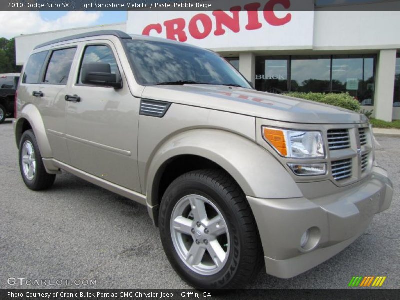 Light Sandstone Metallic / Pastel Pebble Beige 2010 Dodge Nitro SXT