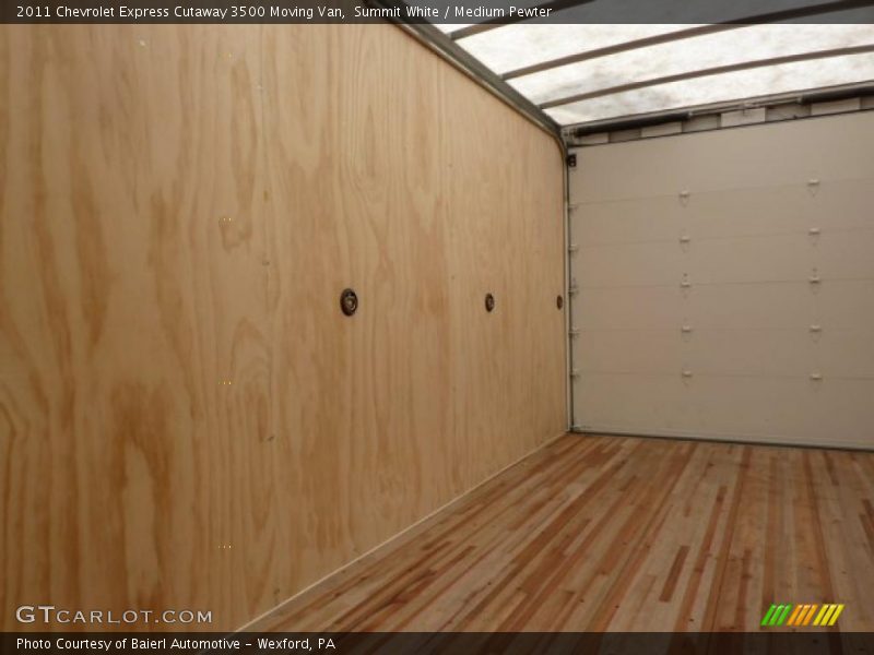 2011 Express Cutaway 3500 Moving Van Trunk