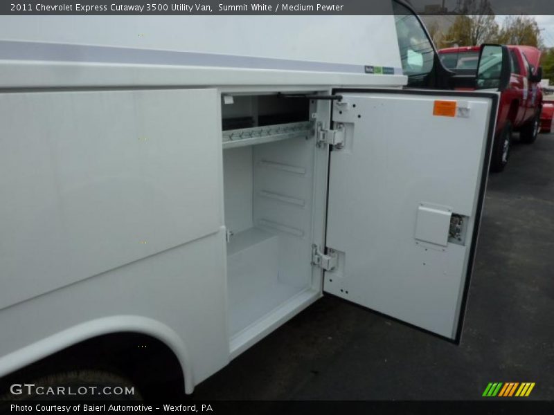 Summit White / Medium Pewter 2011 Chevrolet Express Cutaway 3500 Utility Van