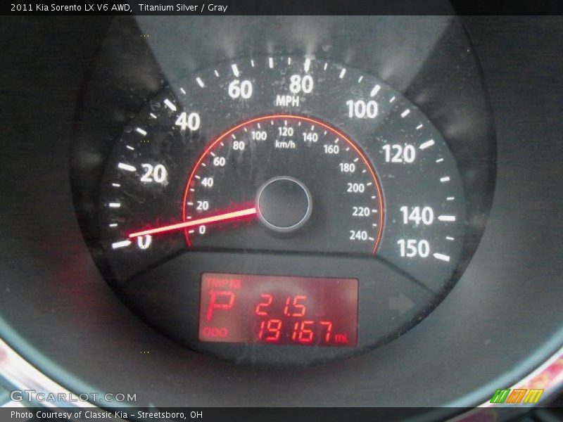 Titanium Silver / Gray 2011 Kia Sorento LX V6 AWD