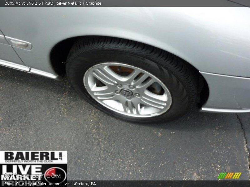 Silver Metallic / Graphite 2005 Volvo S60 2.5T AWD