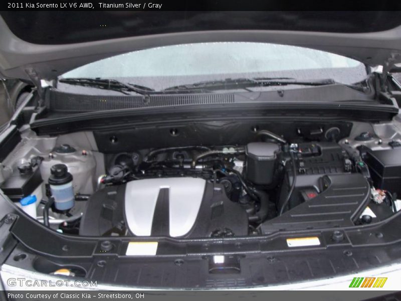 Titanium Silver / Gray 2011 Kia Sorento LX V6 AWD