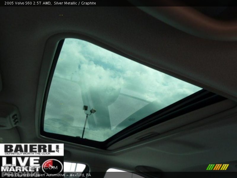 Silver Metallic / Graphite 2005 Volvo S60 2.5T AWD