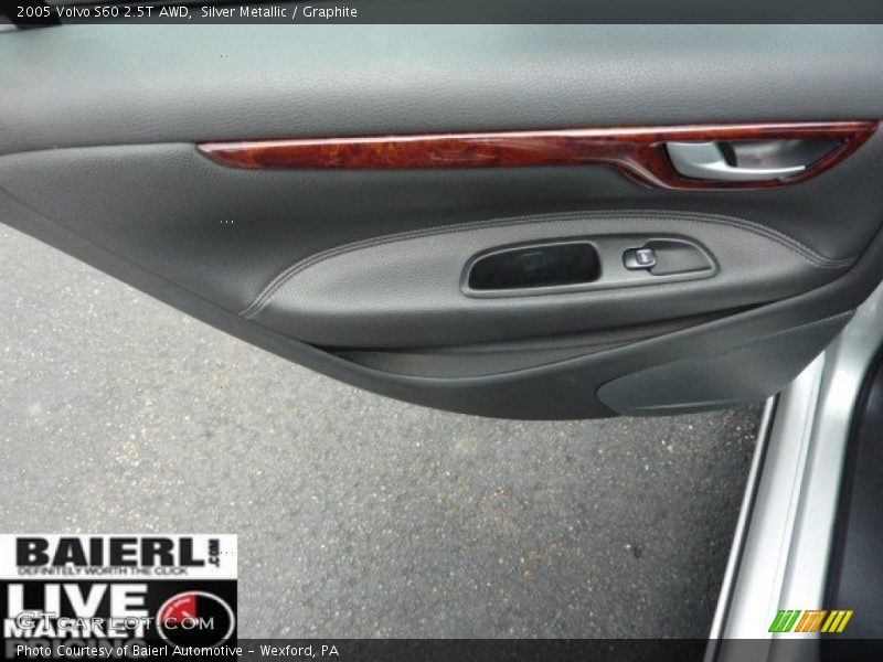 Silver Metallic / Graphite 2005 Volvo S60 2.5T AWD
