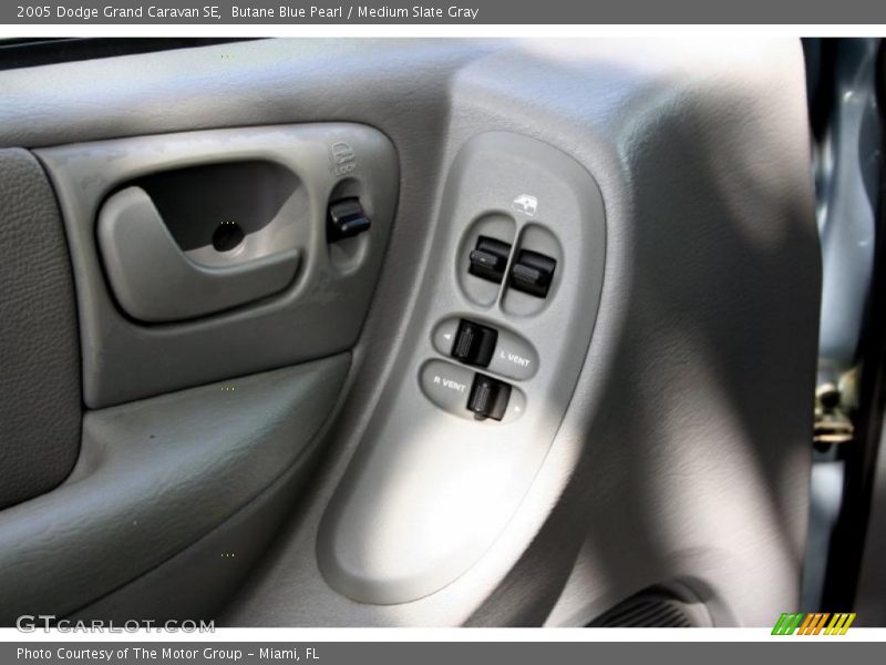 Butane Blue Pearl / Medium Slate Gray 2005 Dodge Grand Caravan SE