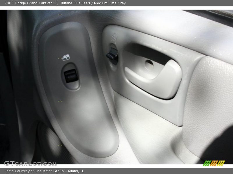 Butane Blue Pearl / Medium Slate Gray 2005 Dodge Grand Caravan SE