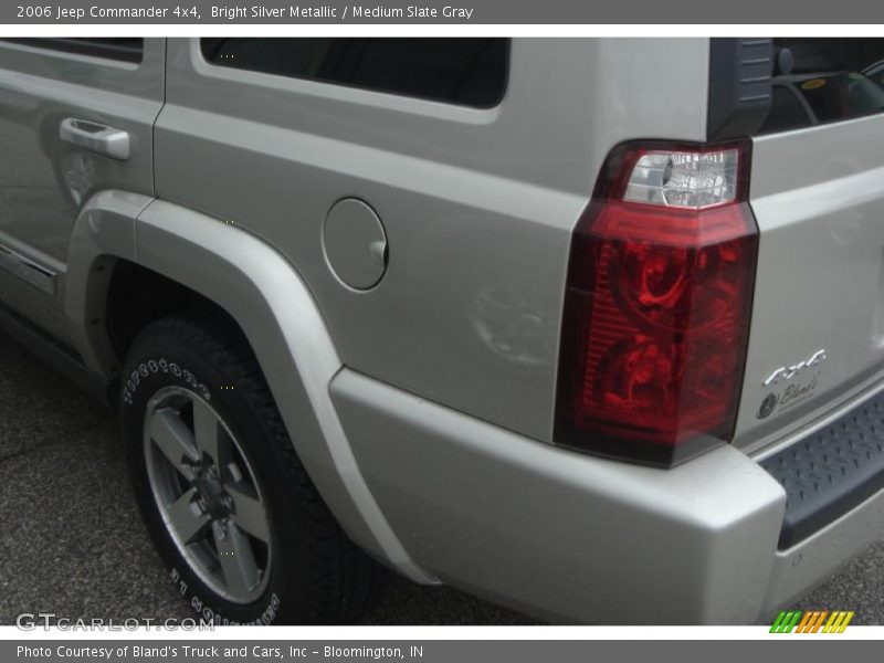 Bright Silver Metallic / Medium Slate Gray 2006 Jeep Commander 4x4