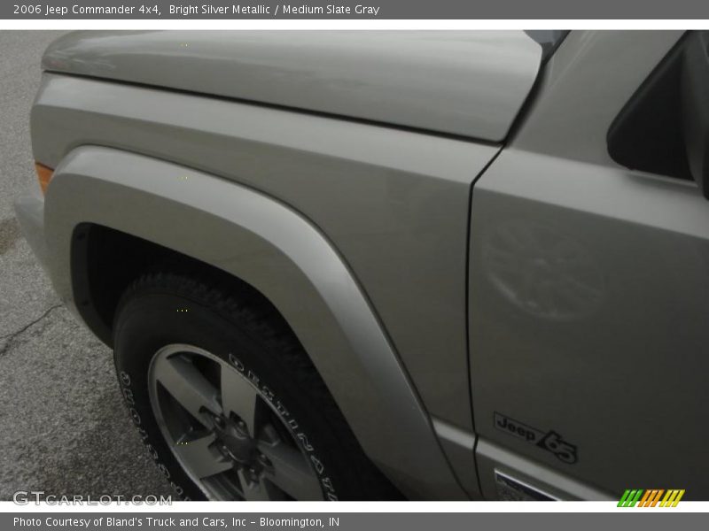 Bright Silver Metallic / Medium Slate Gray 2006 Jeep Commander 4x4