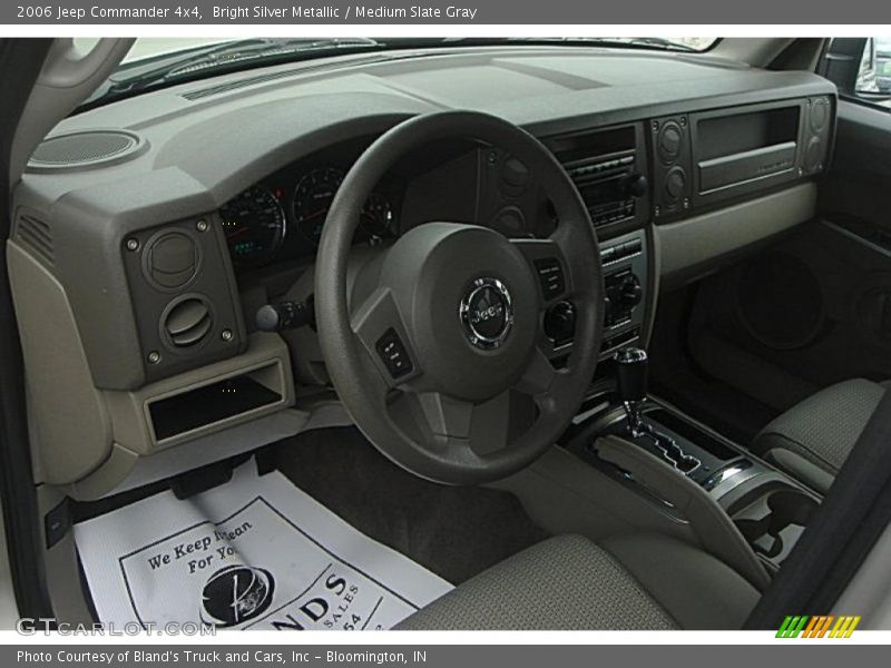 Bright Silver Metallic / Medium Slate Gray 2006 Jeep Commander 4x4