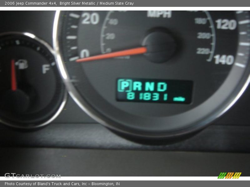 Bright Silver Metallic / Medium Slate Gray 2006 Jeep Commander 4x4
