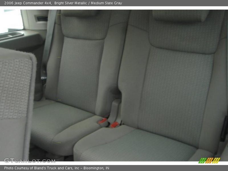 Bright Silver Metallic / Medium Slate Gray 2006 Jeep Commander 4x4
