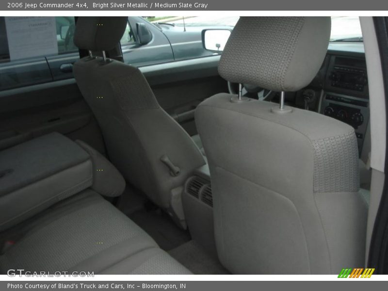 Bright Silver Metallic / Medium Slate Gray 2006 Jeep Commander 4x4