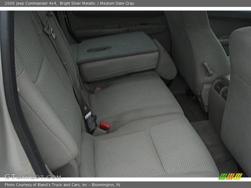 Bright Silver Metallic / Medium Slate Gray 2006 Jeep Commander 4x4