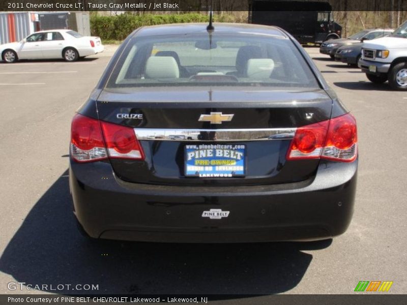 Taupe Gray Metallic / Jet Black 2011 Chevrolet Cruze LT