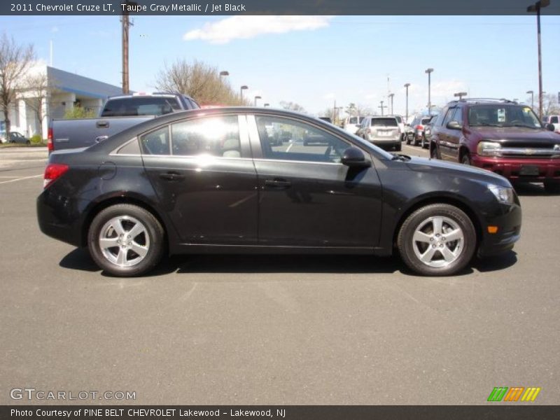 Taupe Gray Metallic / Jet Black 2011 Chevrolet Cruze LT