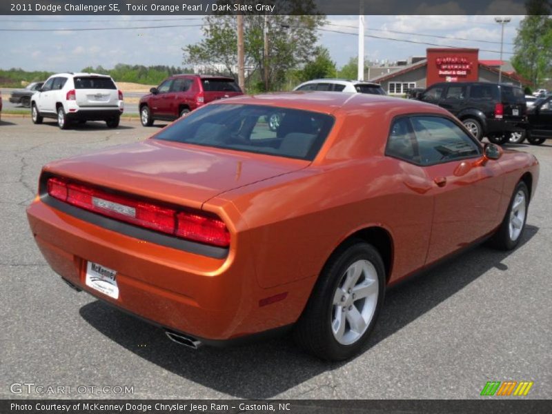 Toxic Orange Pearl / Dark Slate Gray 2011 Dodge Challenger SE