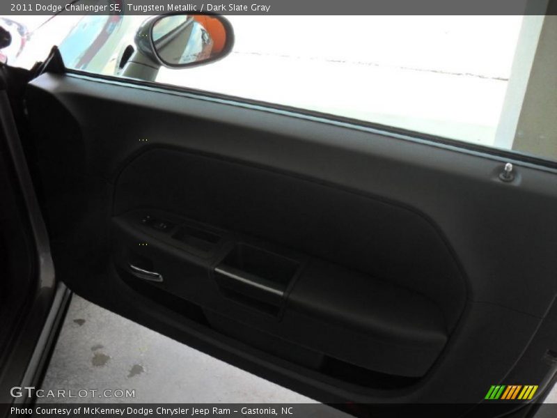 Tungsten Metallic / Dark Slate Gray 2011 Dodge Challenger SE