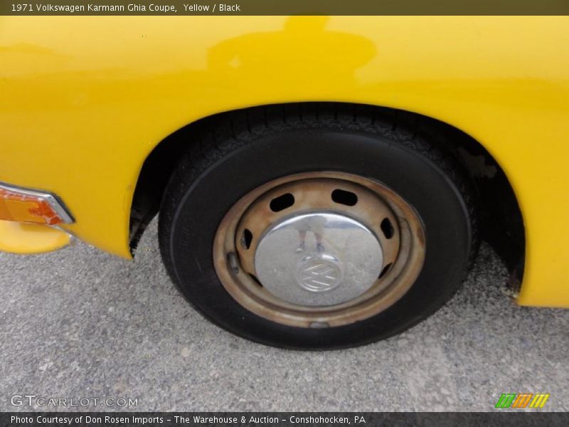 Yellow / Black 1971 Volkswagen Karmann Ghia Coupe