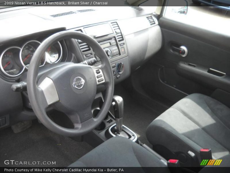 Brillant Silver / Charcoal 2009 Nissan Versa 1.8 S Hatchback
