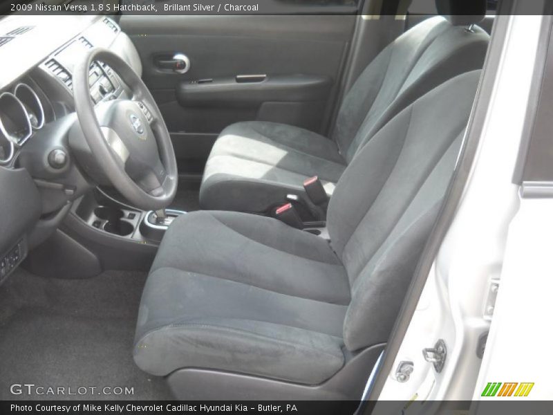 Brillant Silver / Charcoal 2009 Nissan Versa 1.8 S Hatchback