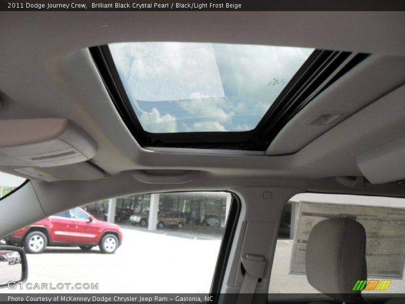 Brilliant Black Crystal Pearl / Black/Light Frost Beige 2011 Dodge Journey Crew