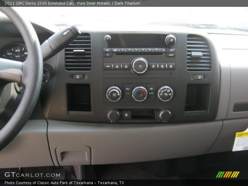 Controls of 2011 Sierra 1500 Extended Cab