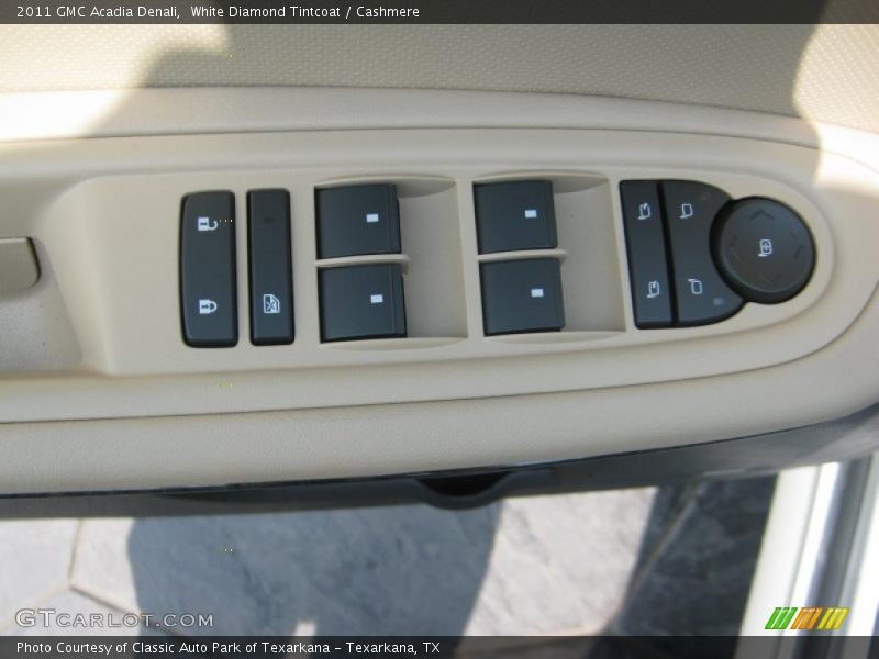 White Diamond Tintcoat / Cashmere 2011 GMC Acadia Denali