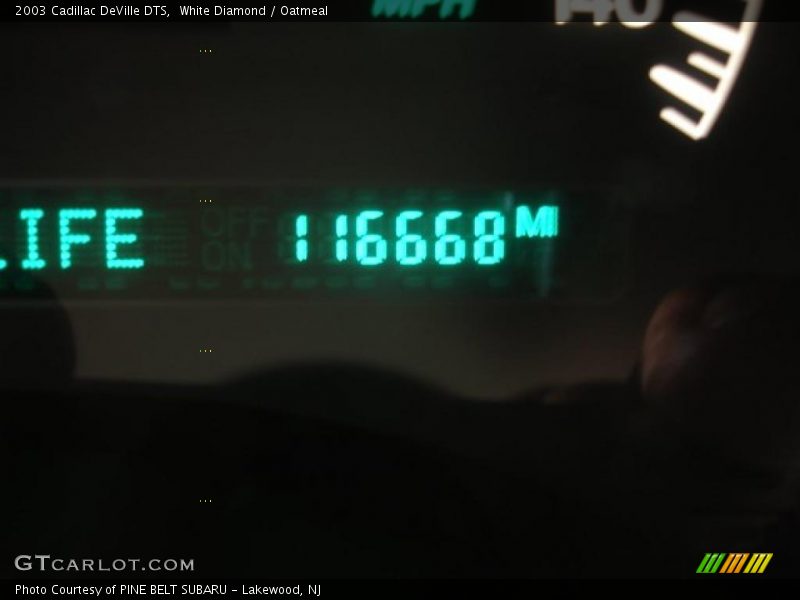 White Diamond / Oatmeal 2003 Cadillac DeVille DTS
