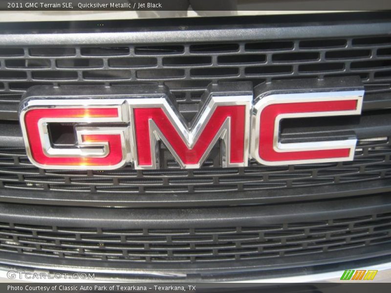 Quicksilver Metallic / Jet Black 2011 GMC Terrain SLE