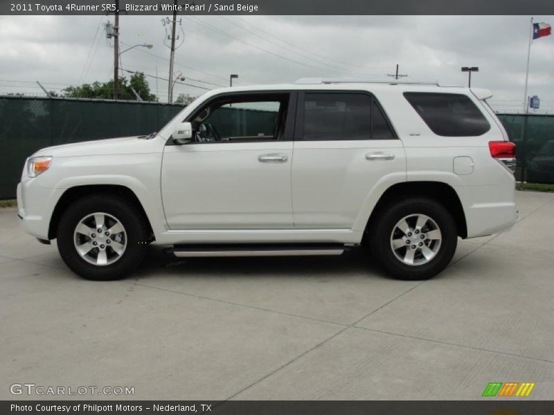 Blizzard White Pearl / Sand Beige 2011 Toyota 4Runner SR5