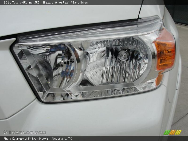Blizzard White Pearl / Sand Beige 2011 Toyota 4Runner SR5