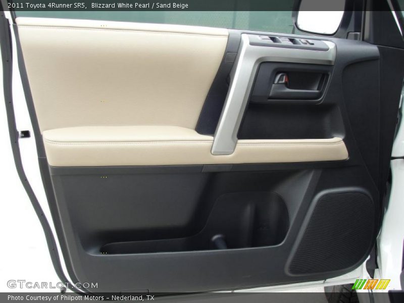 Blizzard White Pearl / Sand Beige 2011 Toyota 4Runner SR5