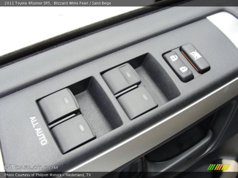 Blizzard White Pearl / Sand Beige 2011 Toyota 4Runner SR5