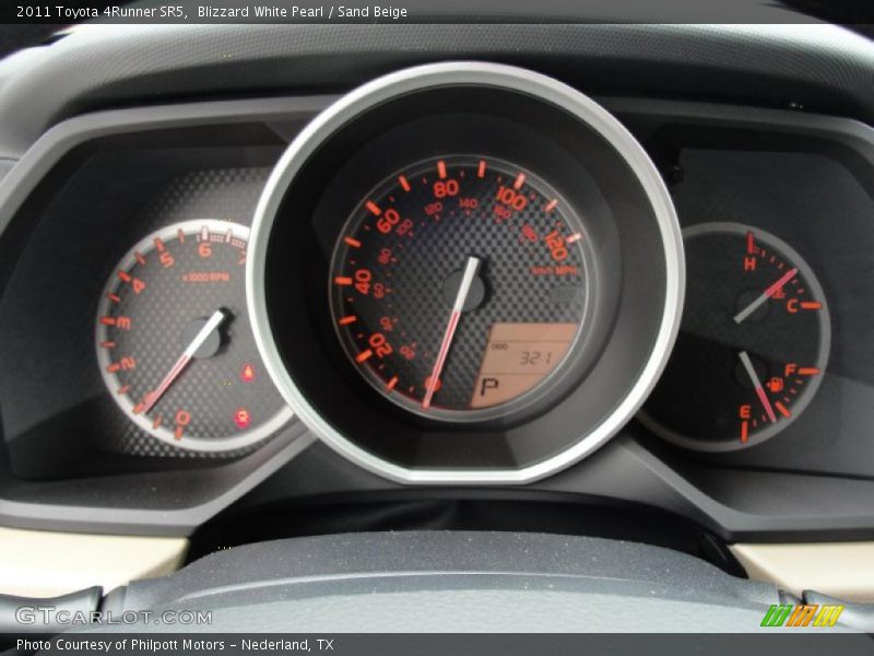 Blizzard White Pearl / Sand Beige 2011 Toyota 4Runner SR5