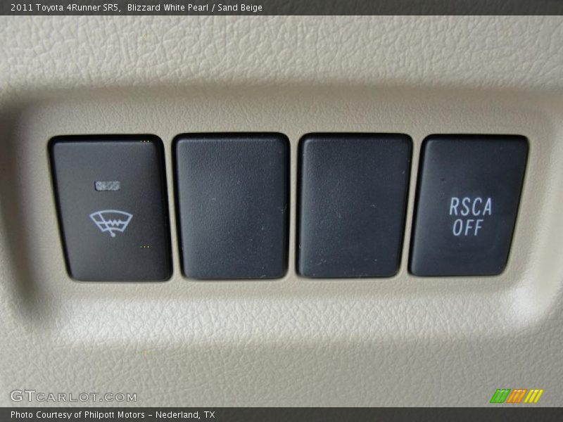 Blizzard White Pearl / Sand Beige 2011 Toyota 4Runner SR5
