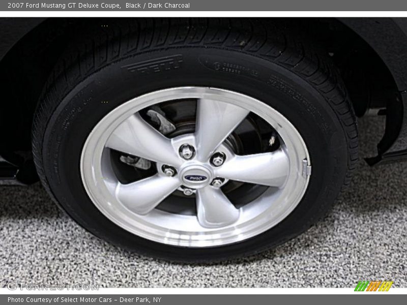 Black / Dark Charcoal 2007 Ford Mustang GT Deluxe Coupe