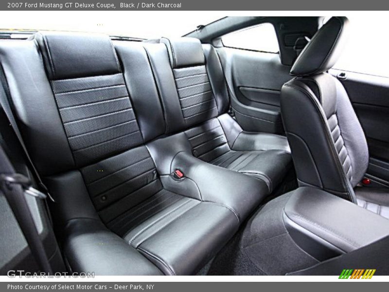Black / Dark Charcoal 2007 Ford Mustang GT Deluxe Coupe