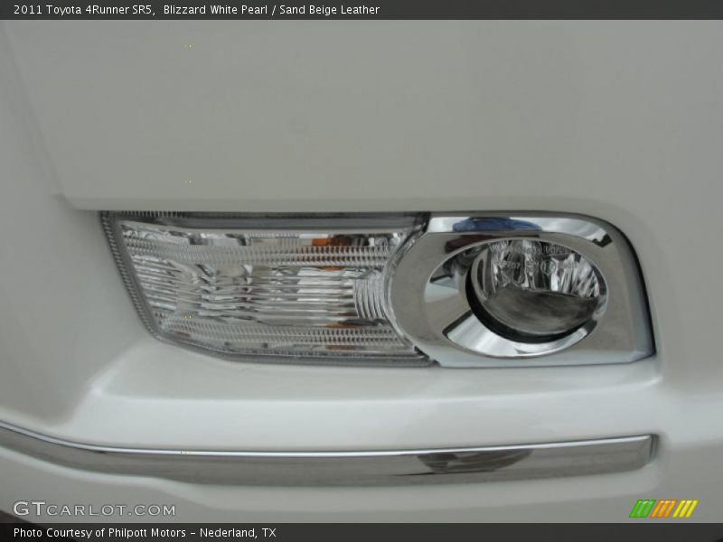 Blizzard White Pearl / Sand Beige Leather 2011 Toyota 4Runner SR5