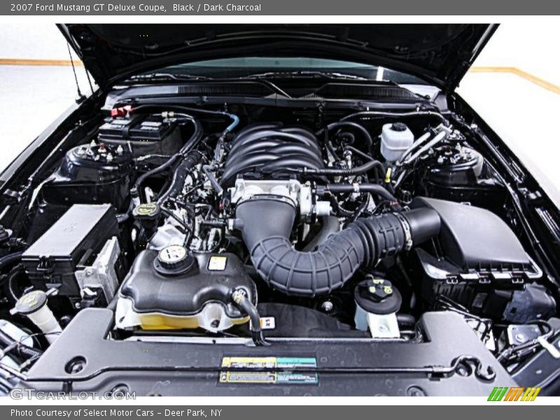 Black / Dark Charcoal 2007 Ford Mustang GT Deluxe Coupe