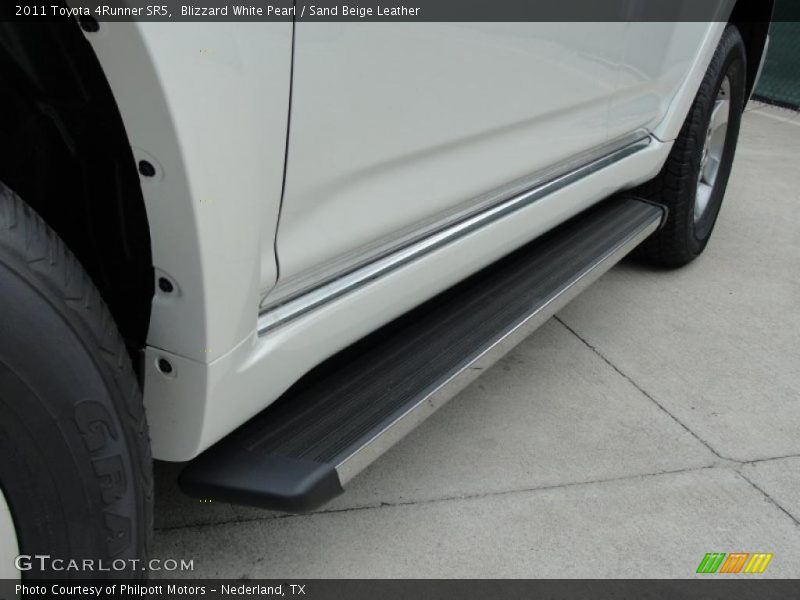 Blizzard White Pearl / Sand Beige Leather 2011 Toyota 4Runner SR5