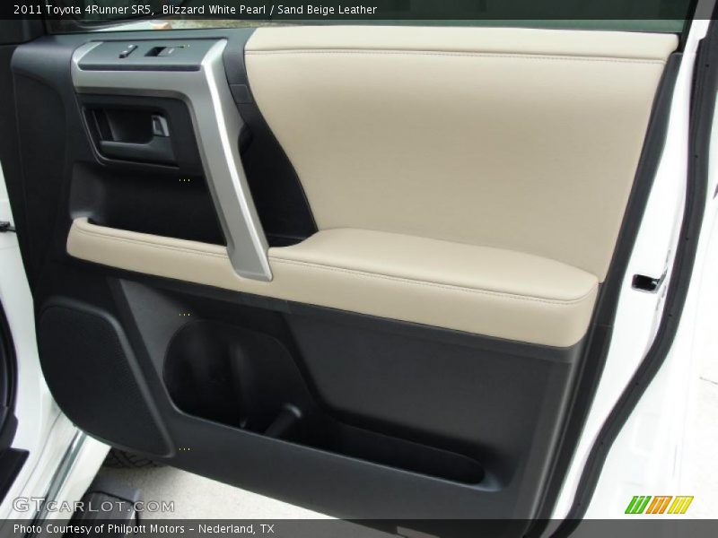 Blizzard White Pearl / Sand Beige Leather 2011 Toyota 4Runner SR5