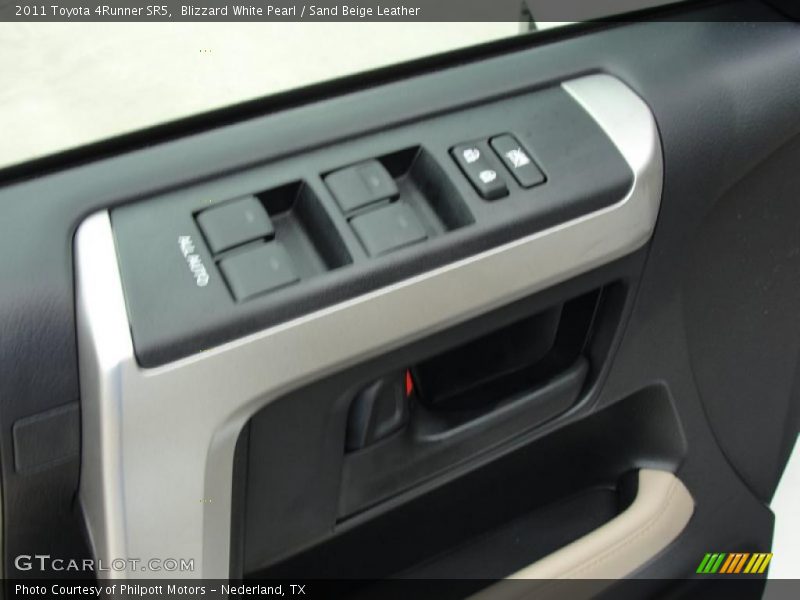 Blizzard White Pearl / Sand Beige Leather 2011 Toyota 4Runner SR5