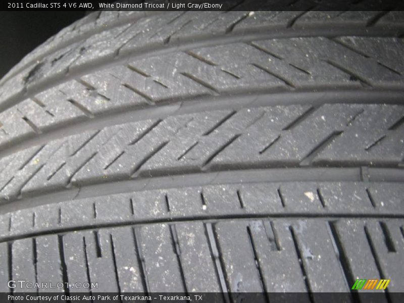 White Diamond Tricoat / Light Gray/Ebony 2011 Cadillac STS 4 V6 AWD