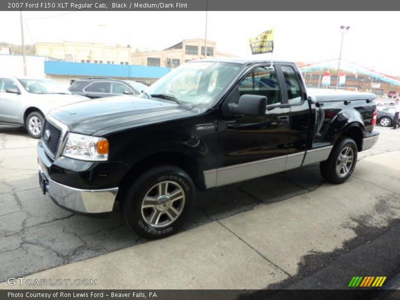 Black / Medium/Dark Flint 2007 Ford F150 XLT Regular Cab
