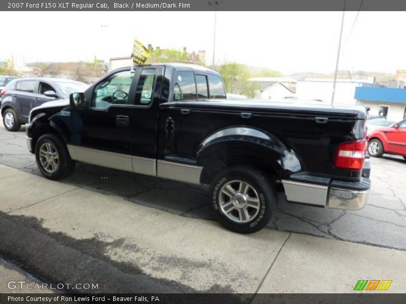 Black / Medium/Dark Flint 2007 Ford F150 XLT Regular Cab